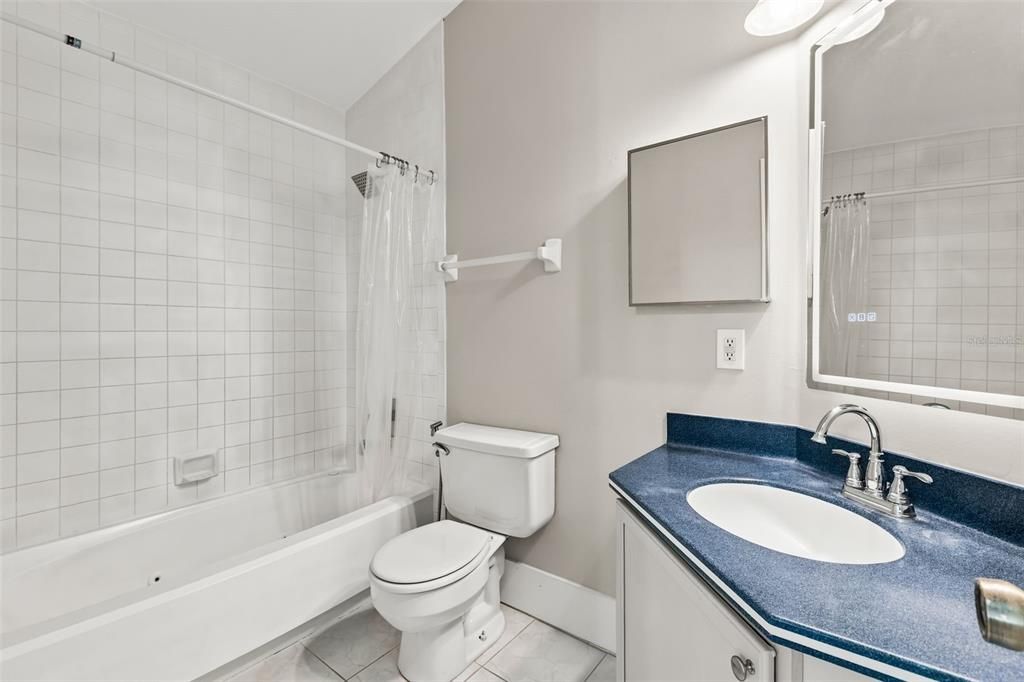В аренду: $3,800 (3 спален, 2 ванн, 2013 Квадратных фут)