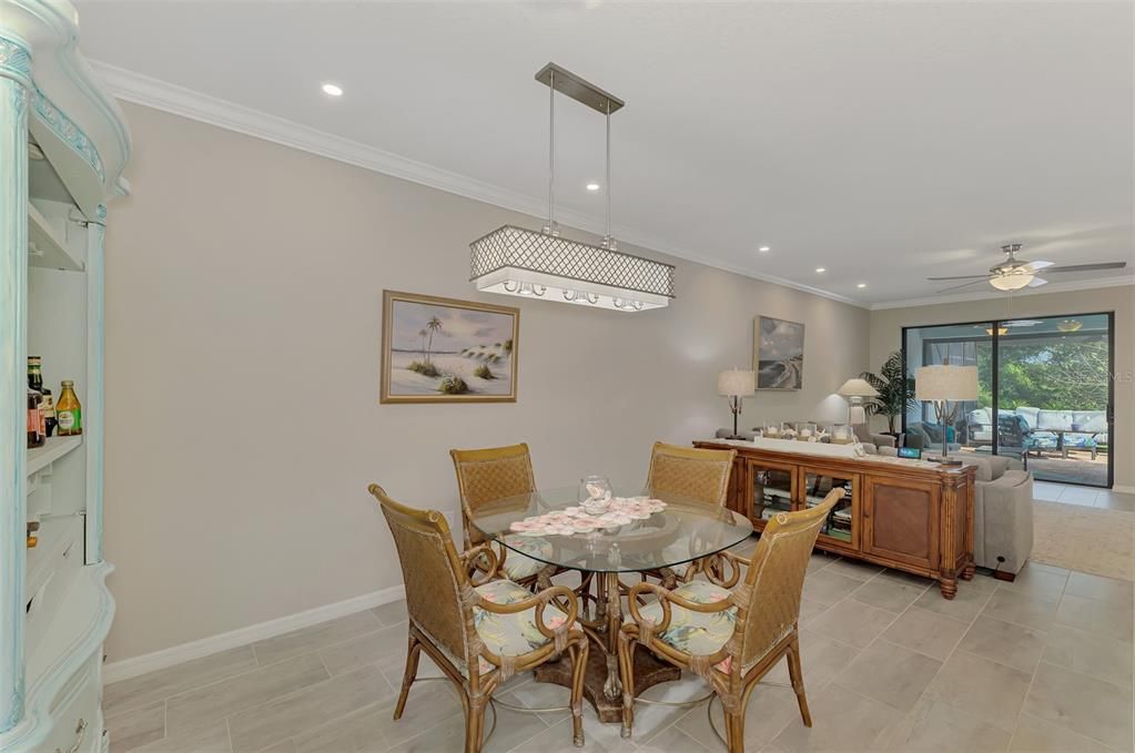 En Venta: $339,900 (2 camas, 2 baños, 1568 Pies cuadrados)