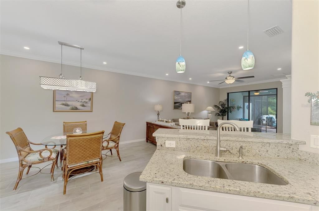 En Venta: $339,900 (2 camas, 2 baños, 1568 Pies cuadrados)