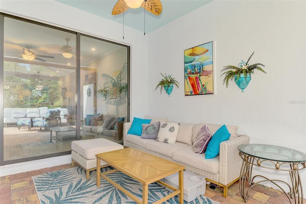 En Venta: $339,900 (2 camas, 2 baños, 1568 Pies cuadrados)