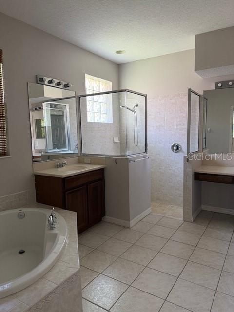 For Rent: $3,595 (4 beds, 3 baths, 2733 Square Feet)