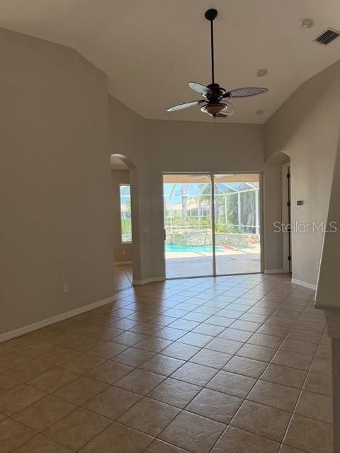For Rent: $3,595 (4 beds, 3 baths, 2733 Square Feet)