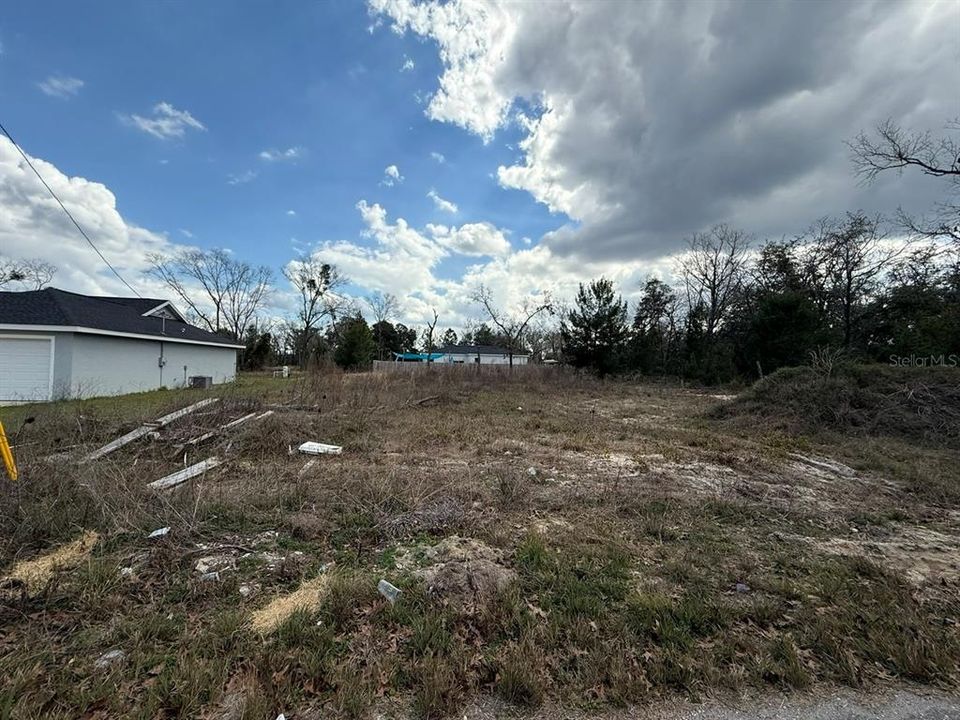 На продажу: $32,000 (0.25 acres)