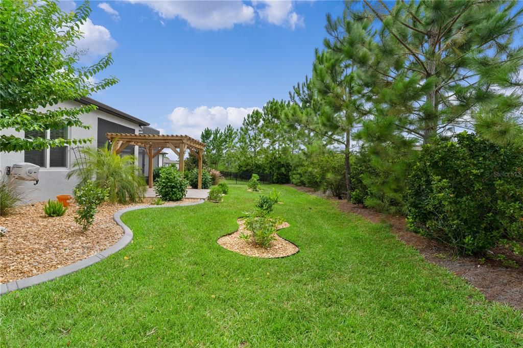 For Sale: $300,000 (3 beds, 2 baths, 2110 Square Feet)