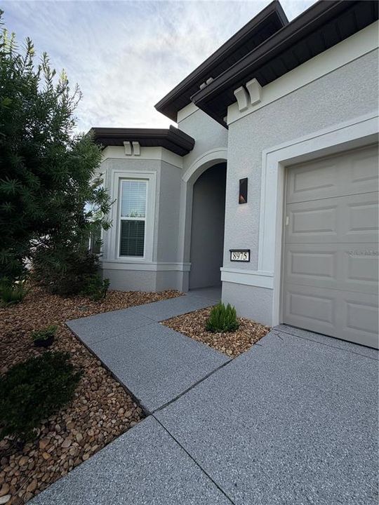 For Sale: $300,000 (3 beds, 2 baths, 2110 Square Feet)