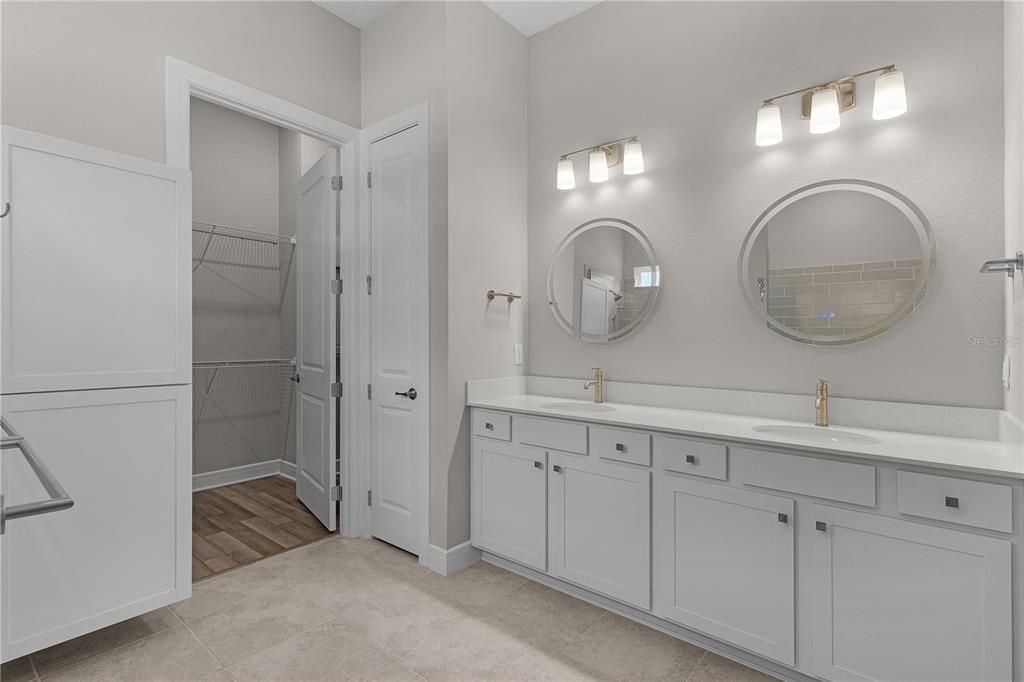 For Sale: $300,000 (3 beds, 2 baths, 2110 Square Feet)