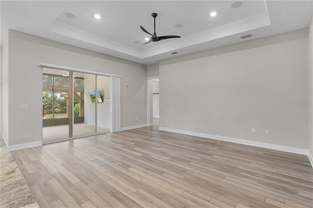 For Sale: $300,000 (3 beds, 2 baths, 2110 Square Feet)