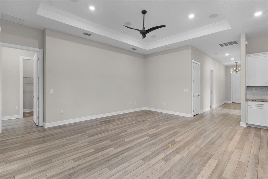 For Sale: $300,000 (3 beds, 2 baths, 2110 Square Feet)