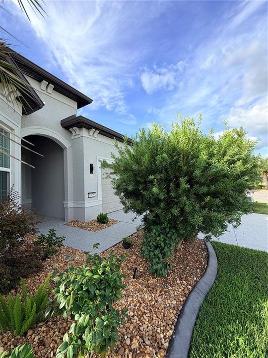 For Sale: $300,000 (3 beds, 2 baths, 2110 Square Feet)