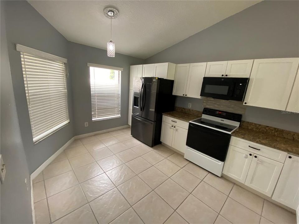En Venta: $322,000 (3 camas, 2 baños, 1471 Pies cuadrados)