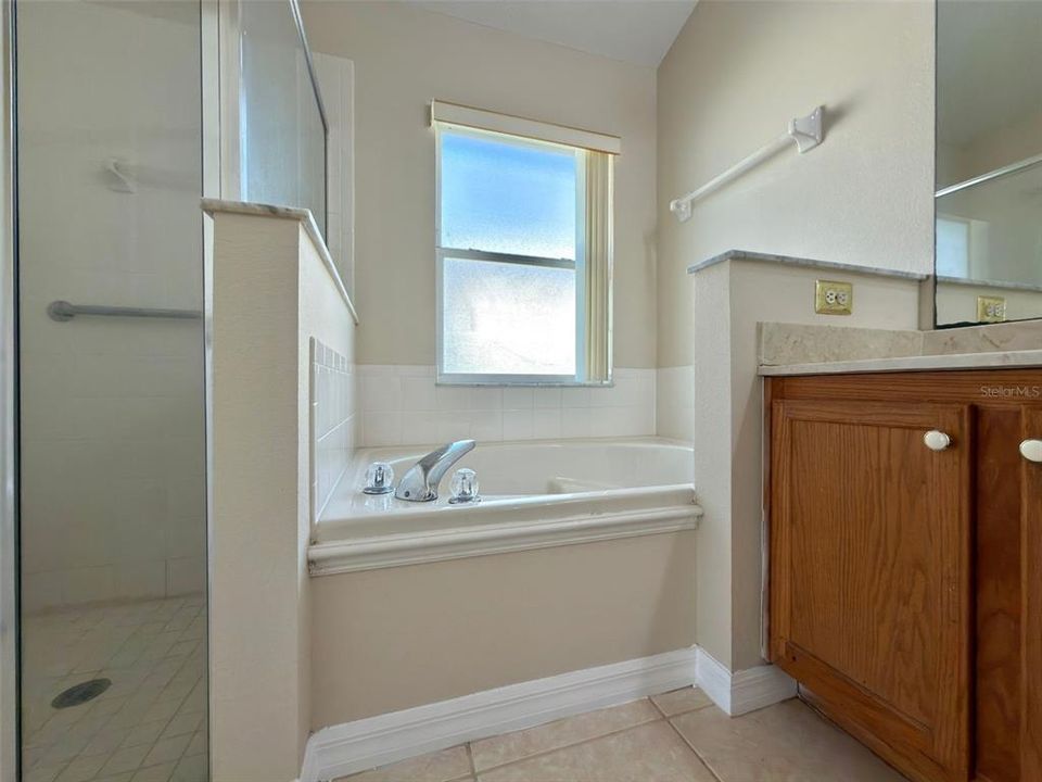 На продажу: $415,000 (3 спален, 2 ванн, 1782 Квадратных фут)