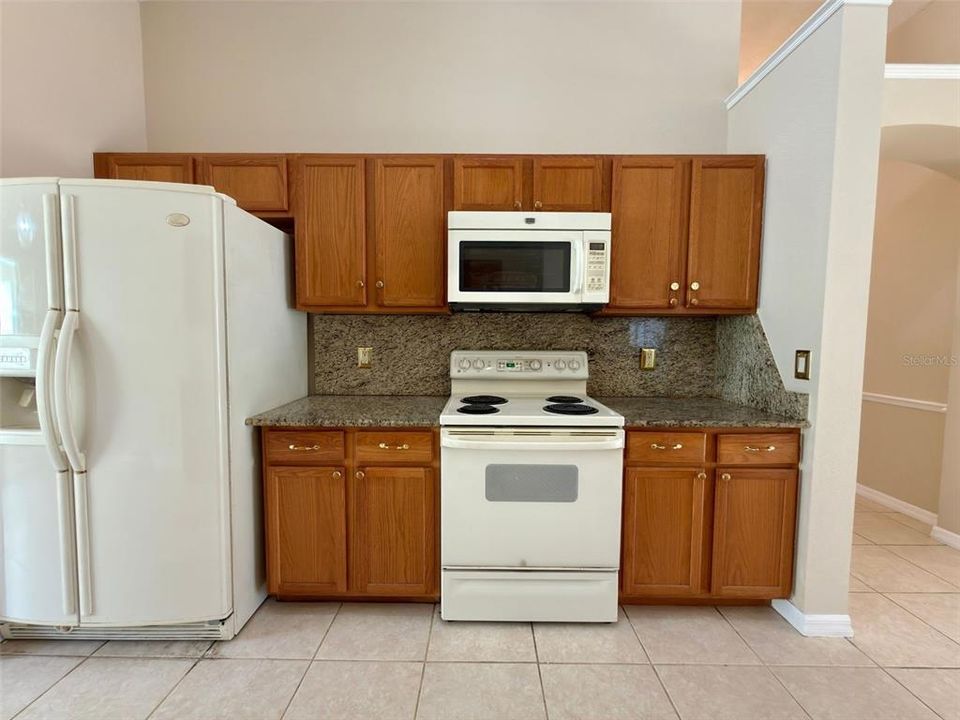 На продажу: $415,000 (3 спален, 2 ванн, 1782 Квадратных фут)