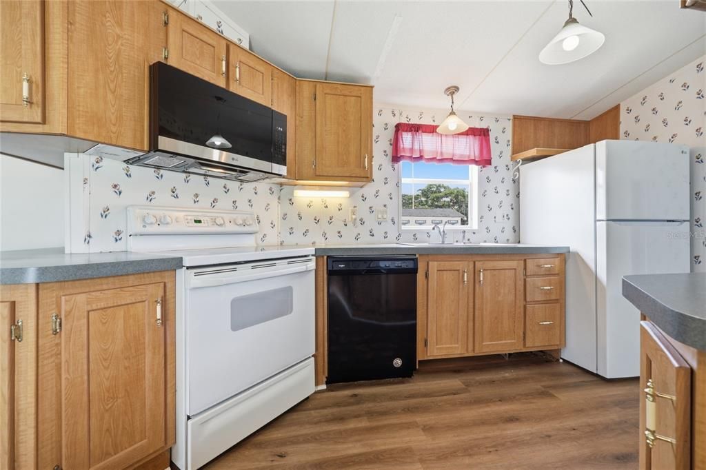 En Venta: $129,000 (2 camas, 2 baños, 1056 Pies cuadrados)
