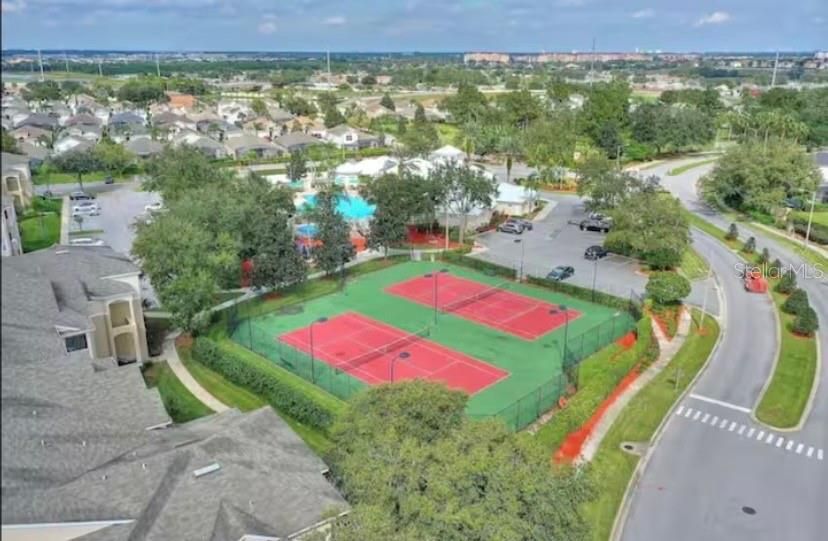 На продажу: $229,000 (2 спален, 2 ванн, 1022 Квадратных фут)