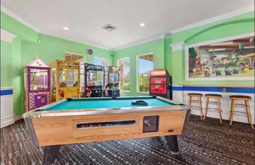 На продажу: $229,000 (2 спален, 2 ванн, 1022 Квадратных фут)
