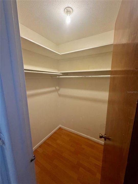 For Sale: $99,000 (1 beds, 1 baths, 730 Square Feet)