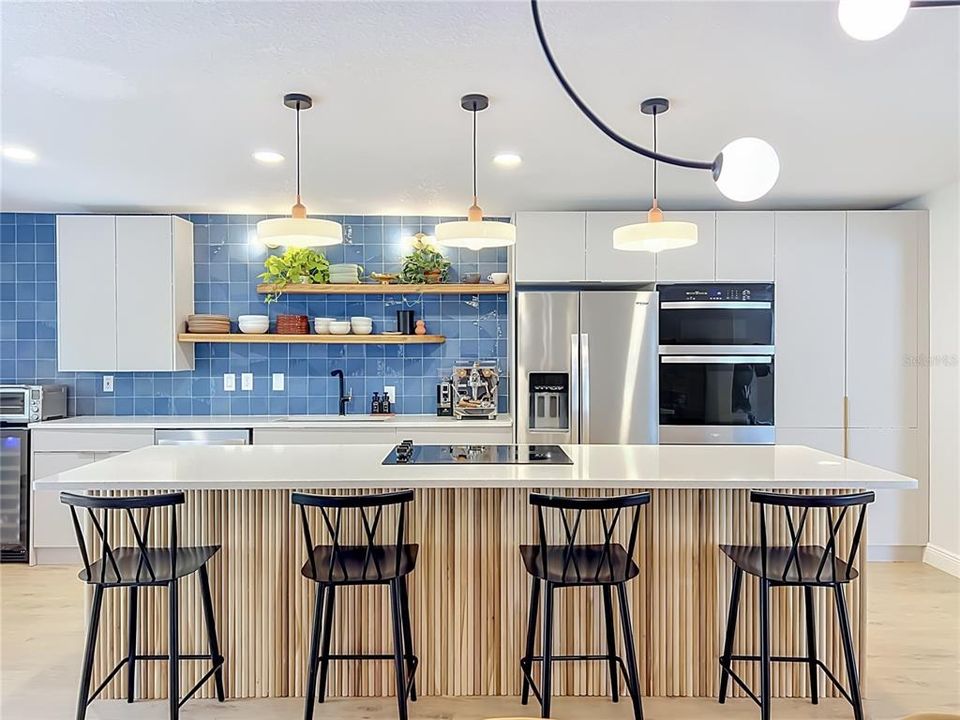 Activo con contrato: $624,900 (4 camas, 2 baños, 1933 Pies cuadrados)
