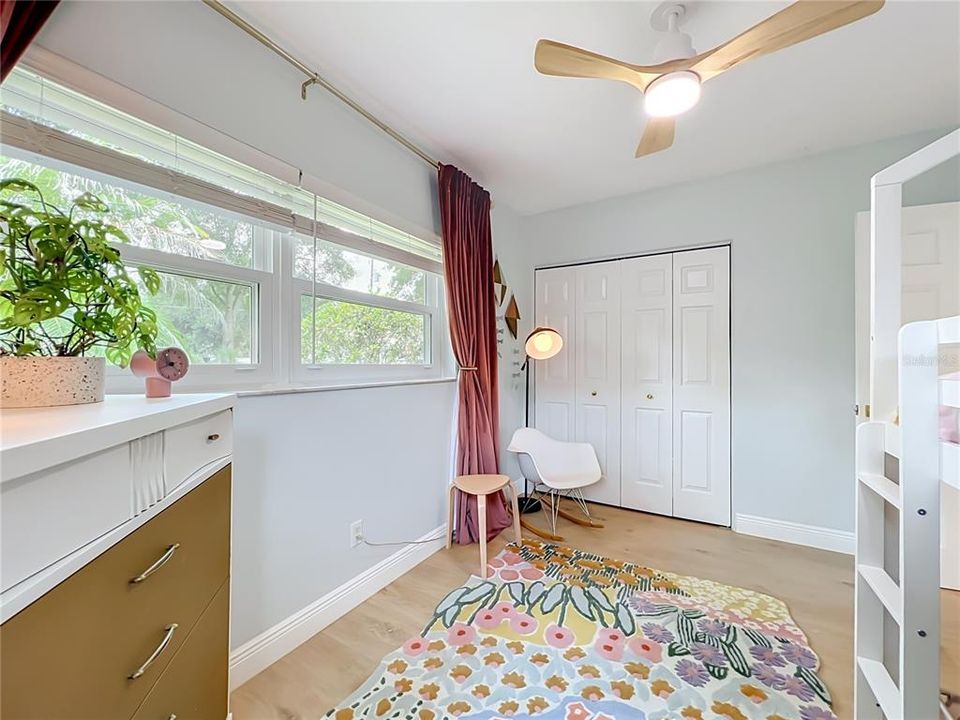 Activo con contrato: $624,900 (4 camas, 2 baños, 1933 Pies cuadrados)