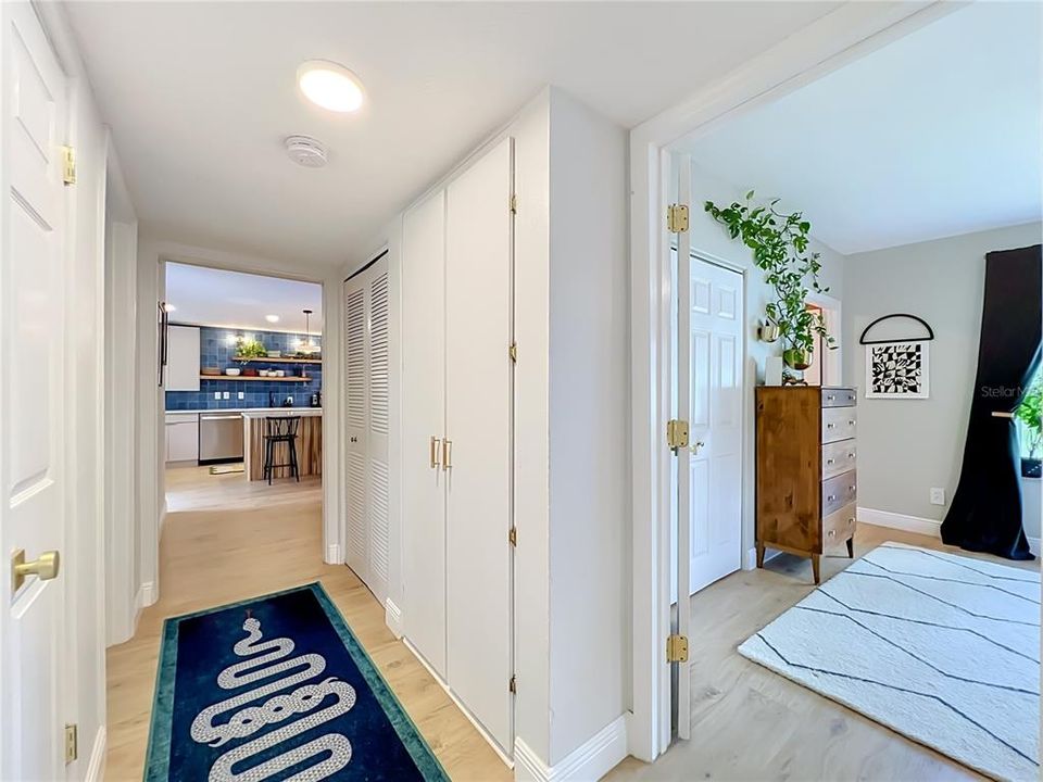Activo con contrato: $624,900 (4 camas, 2 baños, 1933 Pies cuadrados)