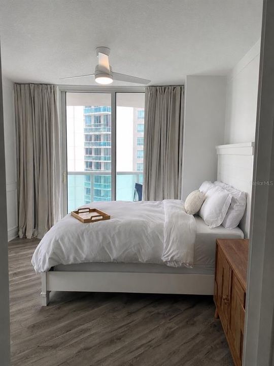 En Venta: $410,000 (3 camas, 3 baños, 2079 Pies cuadrados)