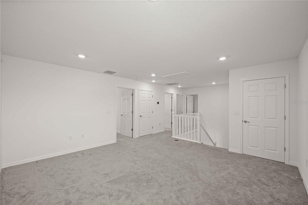 For Rent: $2,800 (4 beds, 2 baths, 2409 Square Feet)
