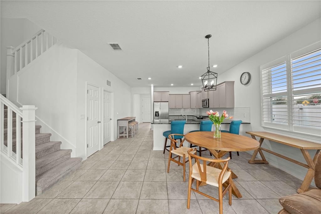 For Rent: $2,800 (4 beds, 2 baths, 2409 Square Feet)