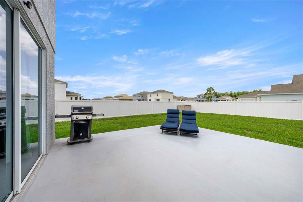 For Rent: $2,800 (4 beds, 2 baths, 2409 Square Feet)