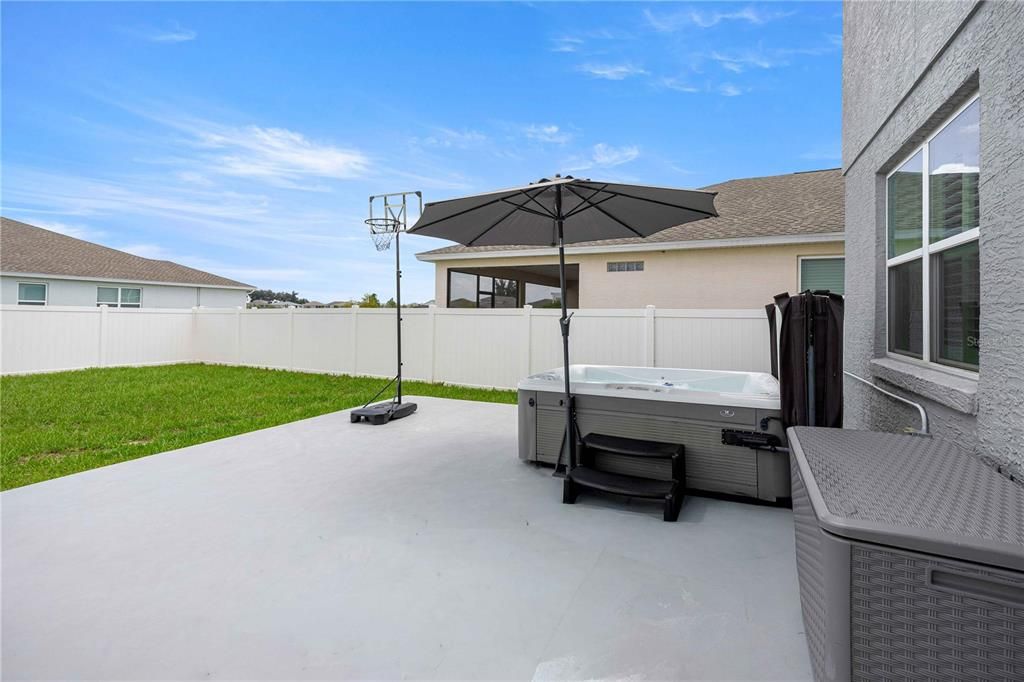 For Rent: $2,800 (4 beds, 2 baths, 2409 Square Feet)