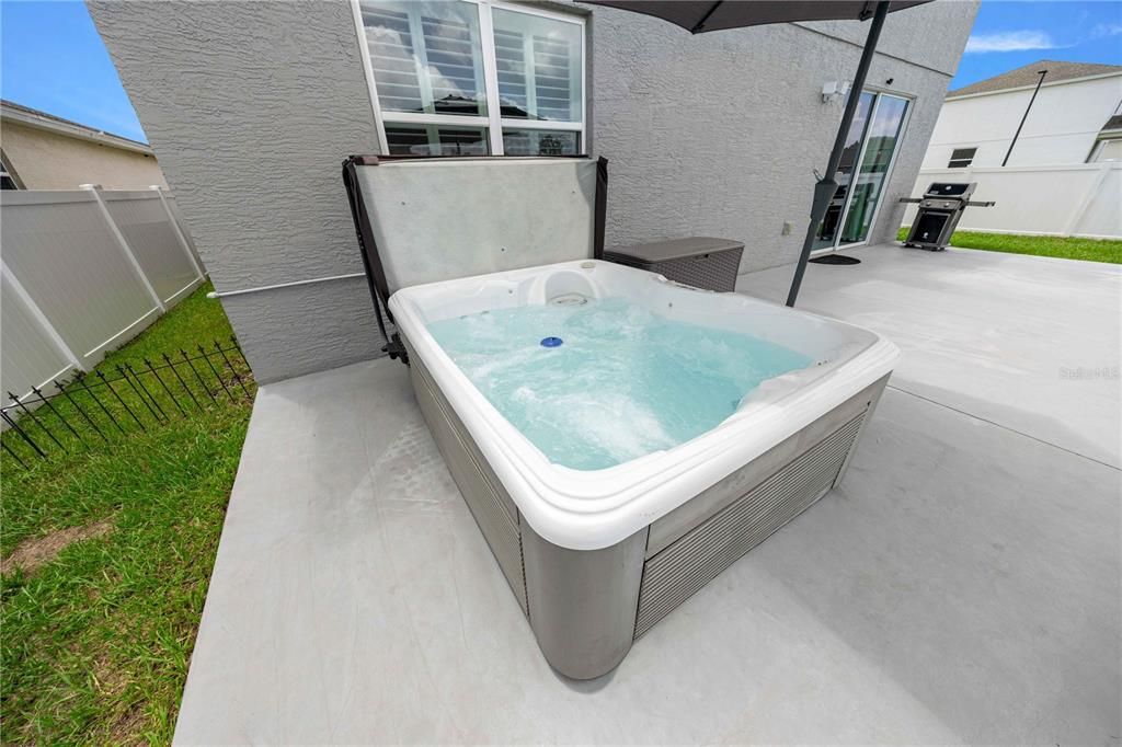 For Rent: $2,800 (4 beds, 2 baths, 2409 Square Feet)