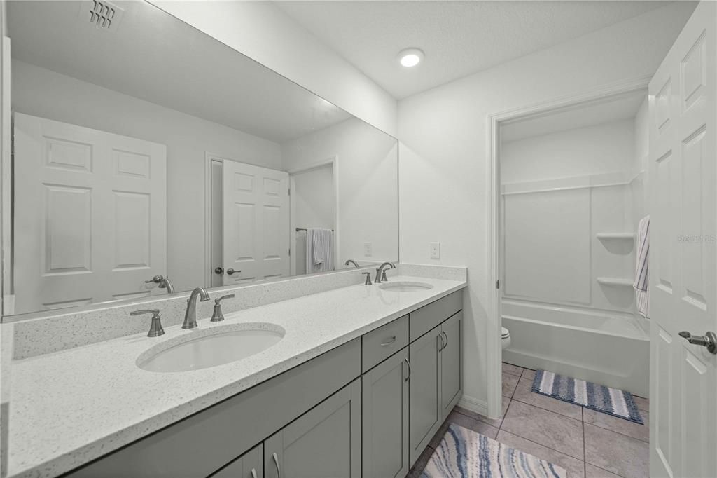 For Rent: $2,800 (4 beds, 2 baths, 2409 Square Feet)