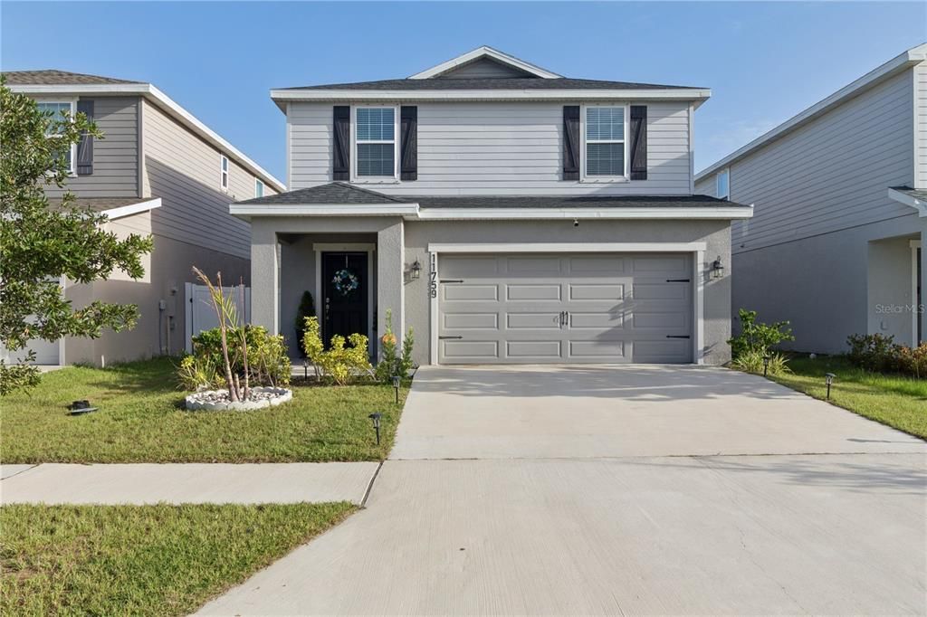 For Rent: $2,750 (4 beds, 2 baths, 2036 Square Feet)