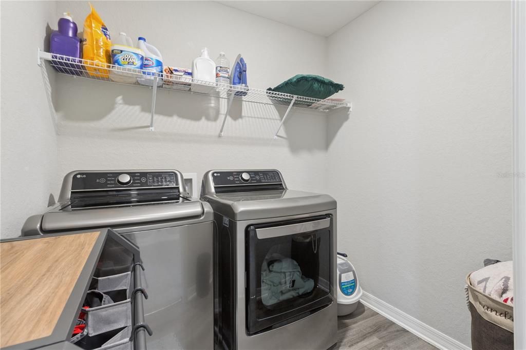 For Rent: $2,750 (4 beds, 2 baths, 2036 Square Feet)