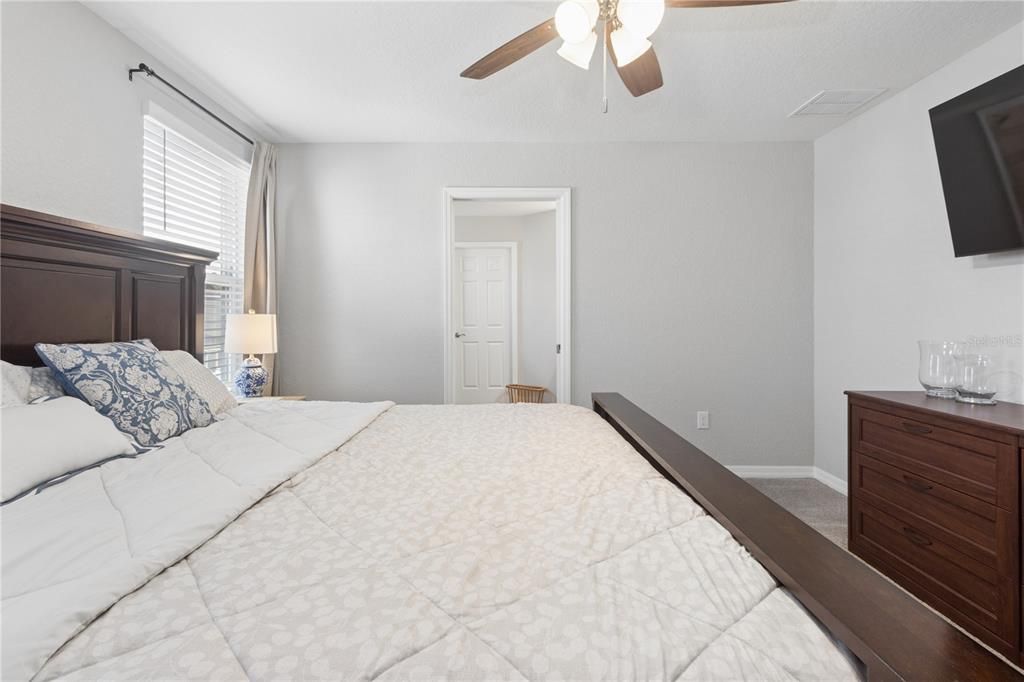 For Rent: $2,750 (4 beds, 2 baths, 2036 Square Feet)