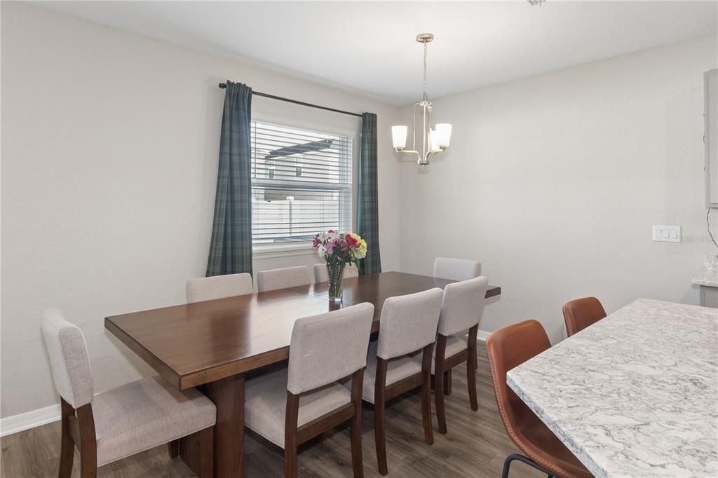 For Rent: $2,750 (4 beds, 2 baths, 2036 Square Feet)