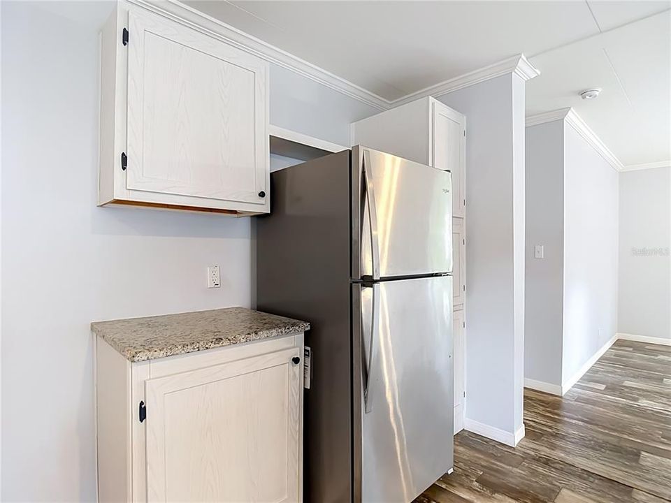 На продажу: $179,000 (3 спален, 2 ванн, 1404 Квадратных фут)