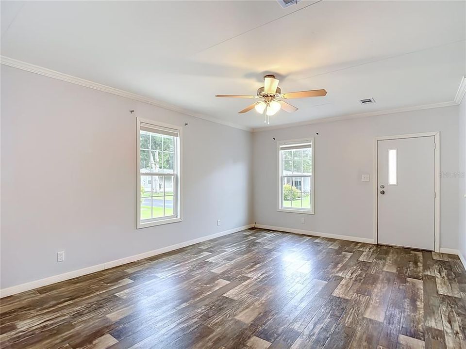 На продажу: $179,000 (3 спален, 2 ванн, 1404 Квадратных фут)
