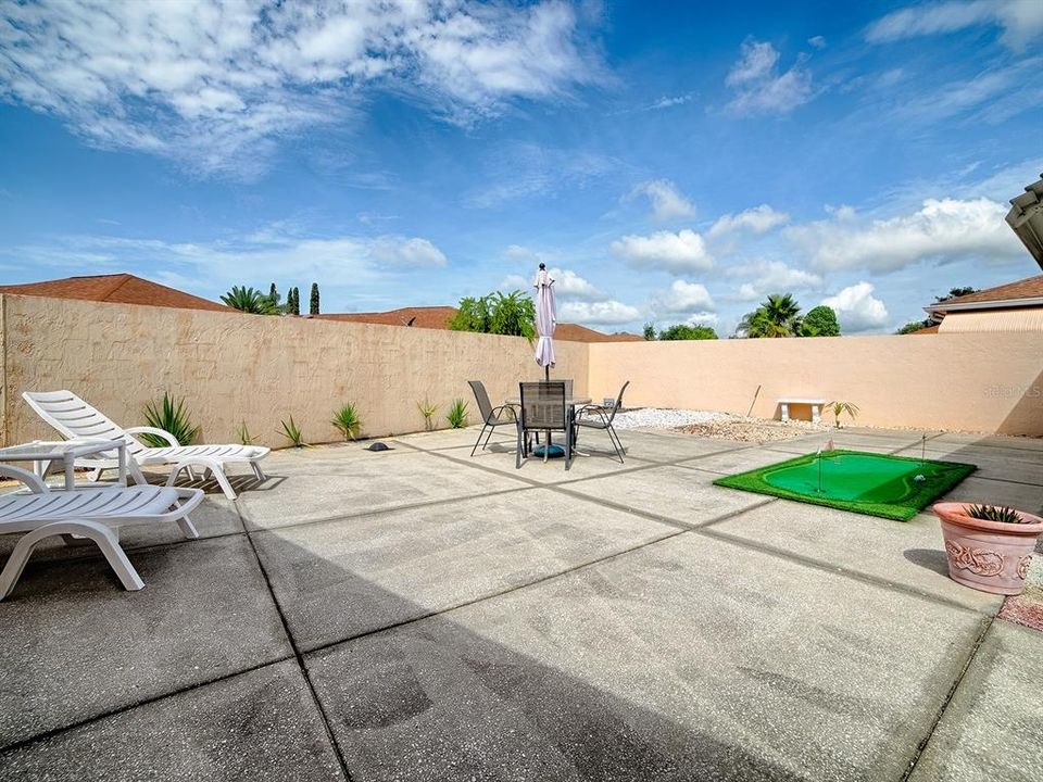 For Sale: $318,000 (2 beds, 2 baths, 1156 Square Feet)