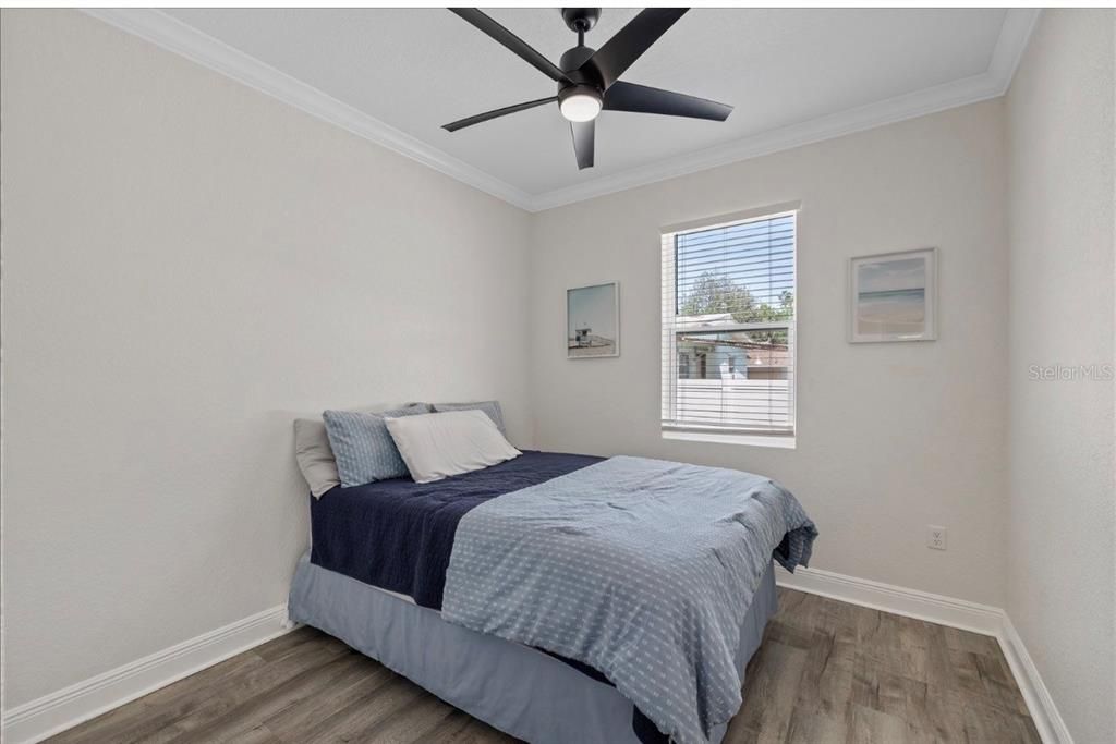 For Rent: $2,300 (3 beds, 2 baths, 1637 Square Feet)