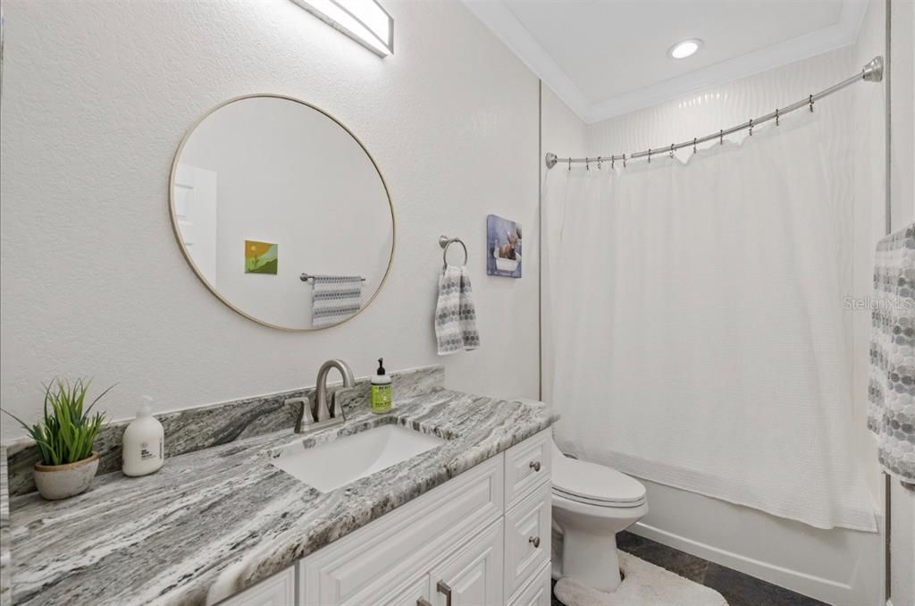 For Rent: $2,300 (3 beds, 2 baths, 1637 Square Feet)