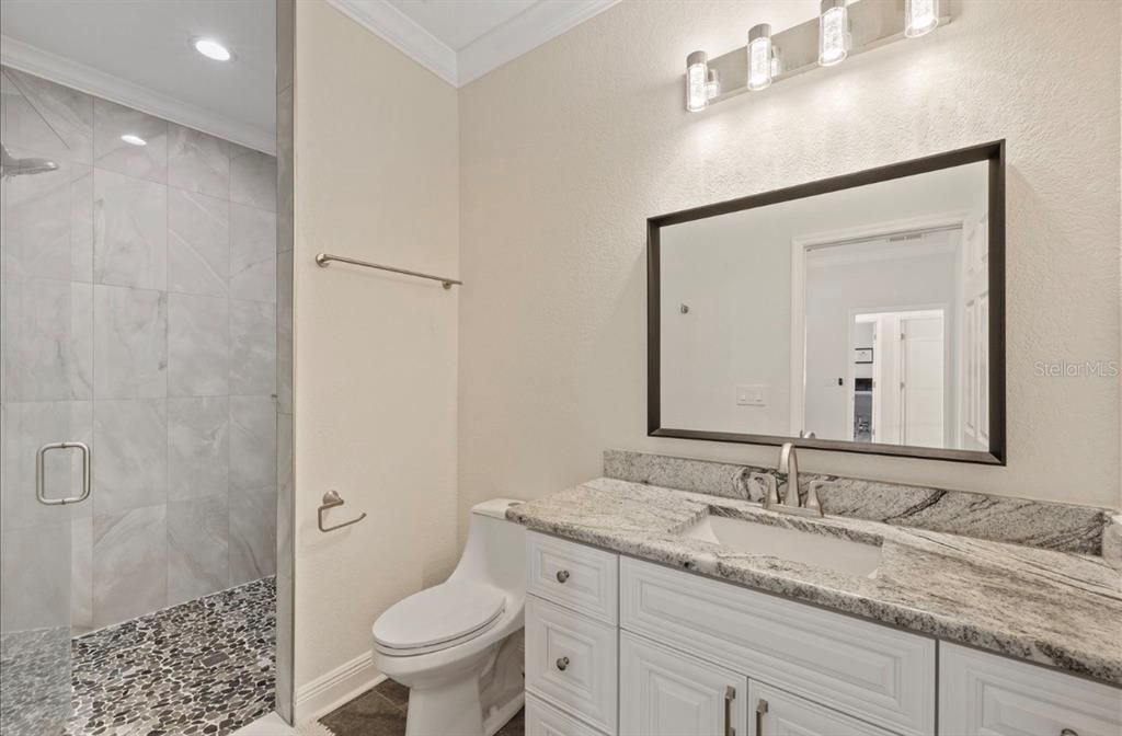 For Rent: $2,300 (3 beds, 2 baths, 1637 Square Feet)