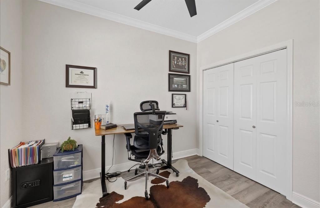 For Rent: $2,300 (3 beds, 2 baths, 1637 Square Feet)