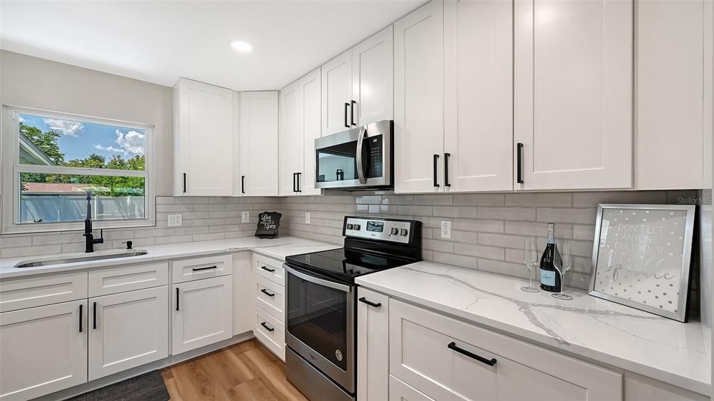 For Sale: $795,000 (3 beds, 2 baths, 1866 Square Feet)