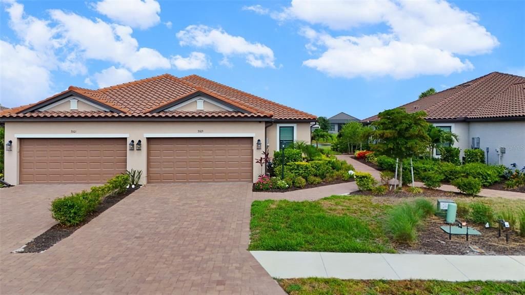 For Sale: $525,000 (2 beds, 2 baths, 1558 Square Feet)