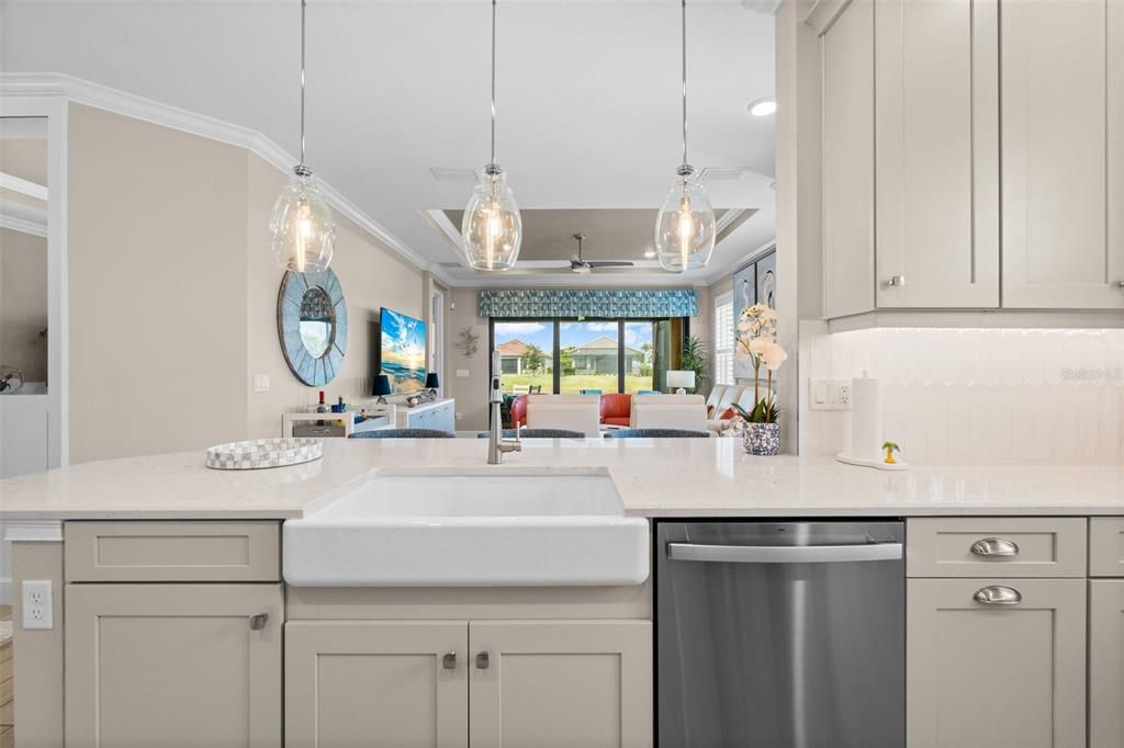 For Sale: $525,000 (2 beds, 2 baths, 1558 Square Feet)