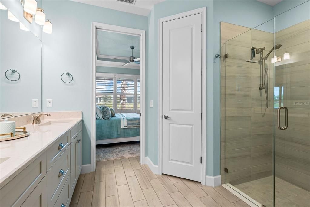 For Sale: $525,000 (2 beds, 2 baths, 1558 Square Feet)