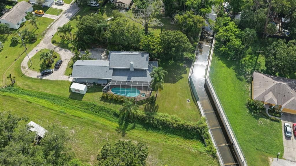 For Sale: $845,000 (5 beds, 2 baths, 3248 Square Feet)