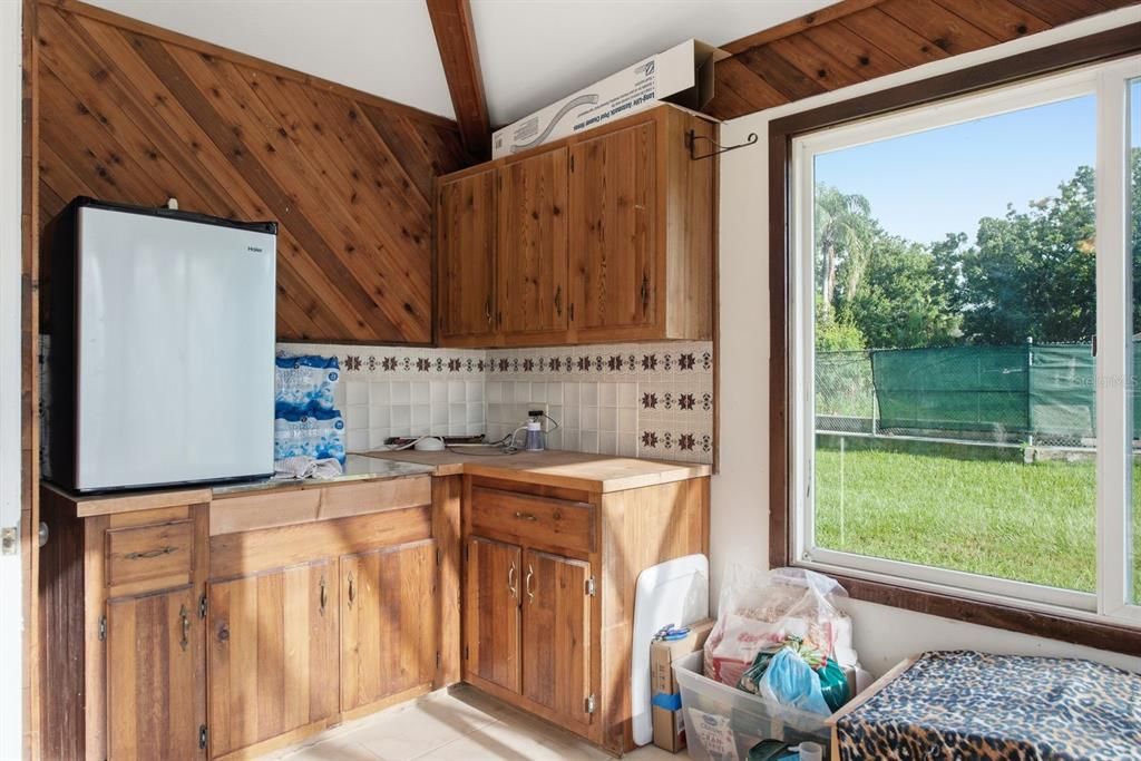 En Venta: $845,000 (5 camas, 2 baños, 3248 Pies cuadrados)