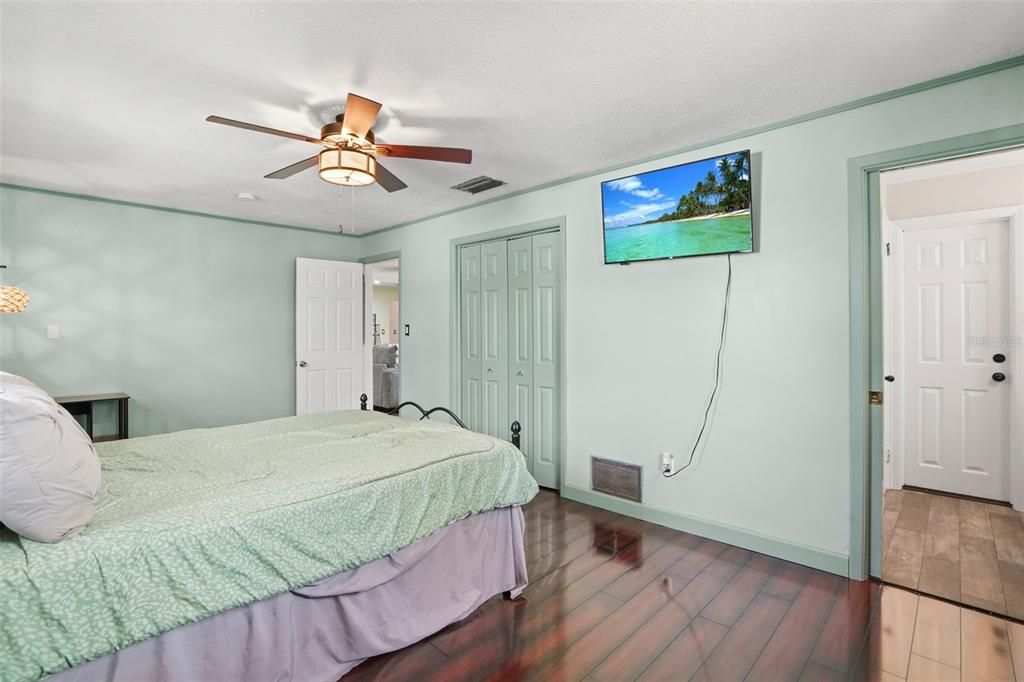 На продажу: $525,000 (3 спален, 2 ванн, 1711 Квадратных фут)