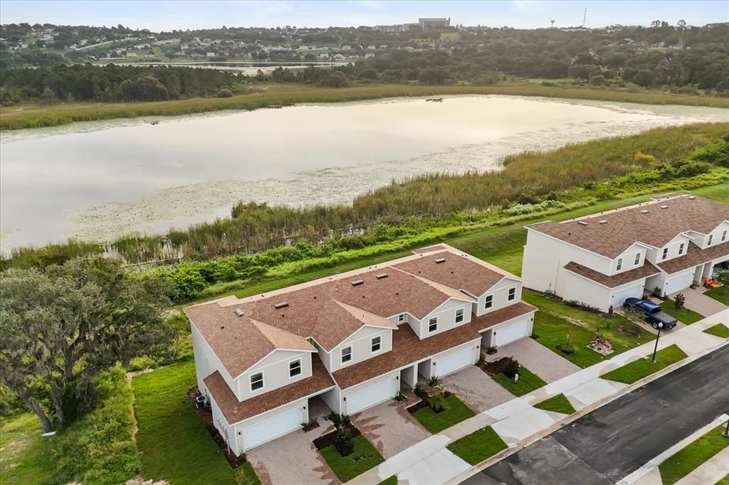 На продажу: $334,000 (3 спален, 2 ванн, 1560 Квадратных фут)