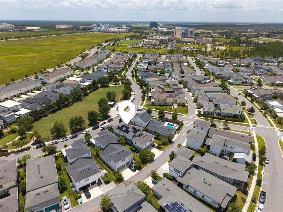 На продажу: $1,199,000 (6 спален, 4 ванн, 3834 Квадратных фут)